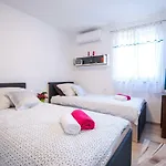 Sunrise Apartament *